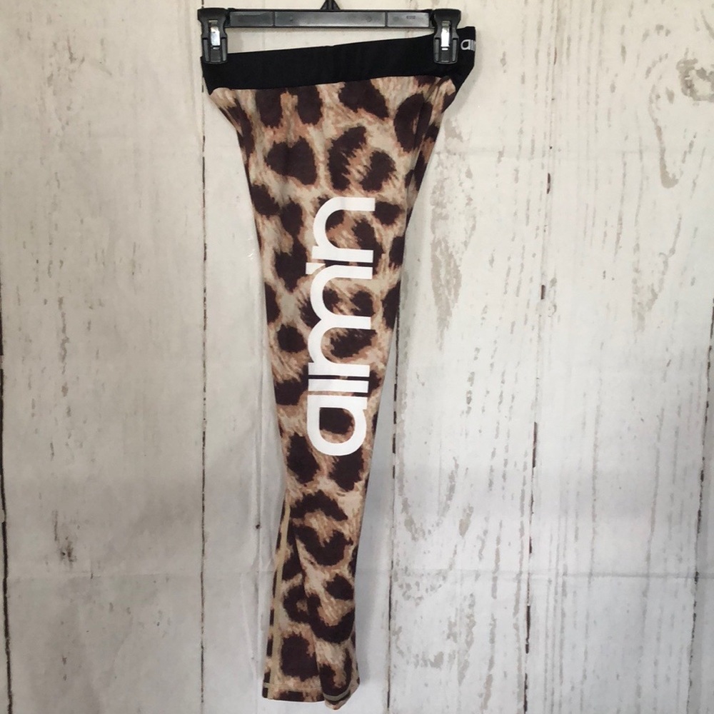 Aim’n Leo Leggings - Picture 3 of 6